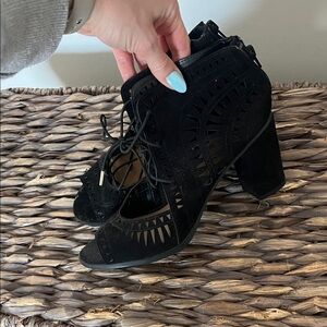 Elegant Black Women's Heeled Sandals